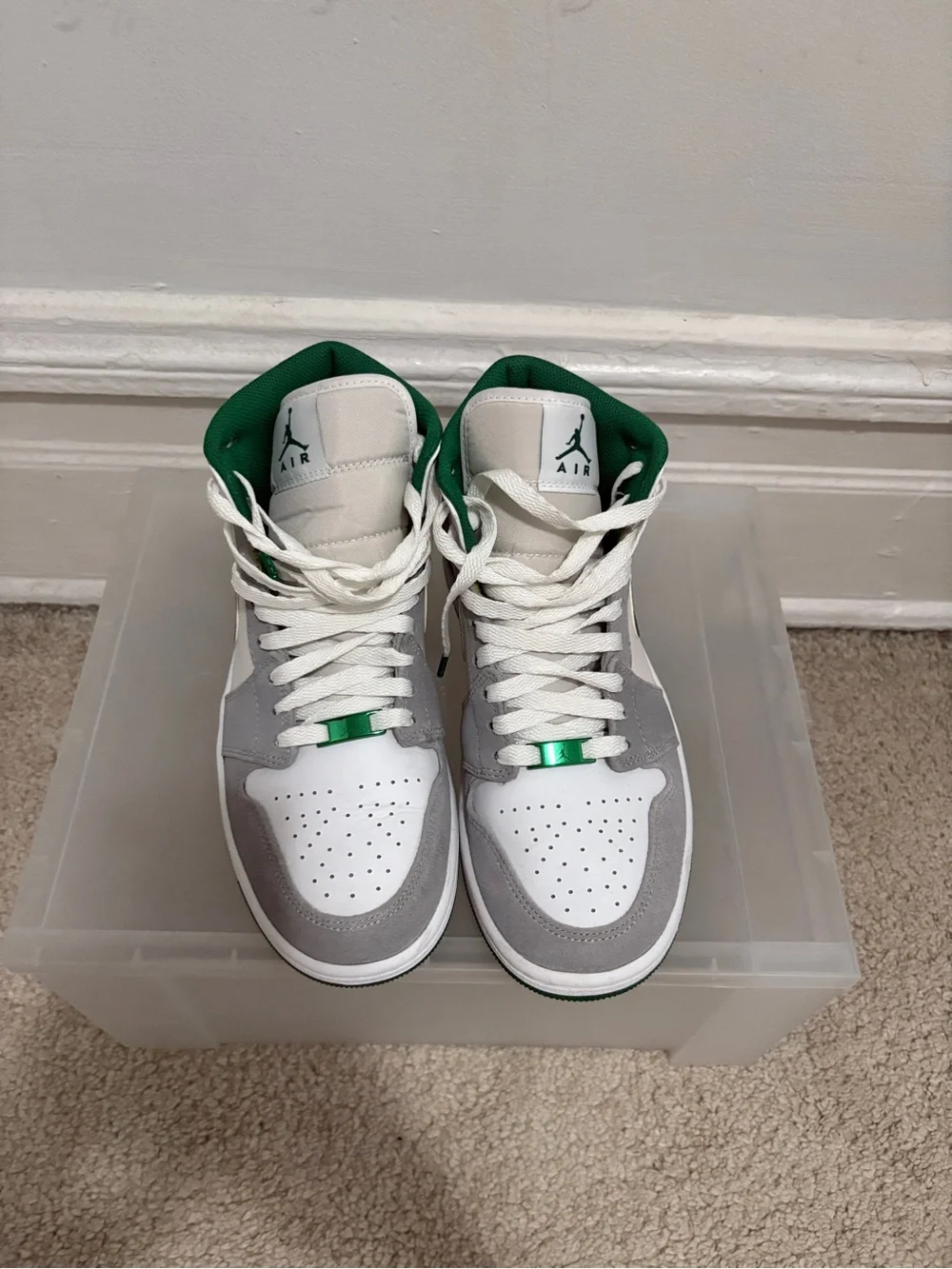 Nike Men Air Jordan 1 Mid SE ‘Grey Pine Green’ Size 8